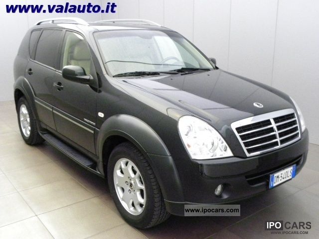 2008 Ssangyong  REXTON II 2.7 XDI TOP CLASS CV187 Pedane laterally Off-road Vehicle/Pickup Truck Used vehicle photo