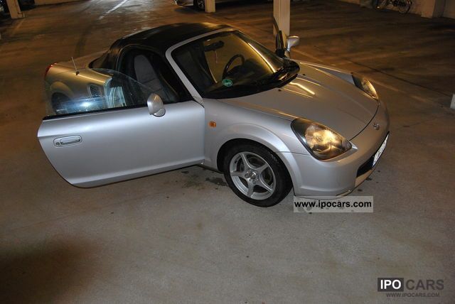 2000 Toyota  MR2 Roadster Cabrio / roadster Used vehicle photo