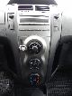 2010 Toyota  Yaris 1.0 3DR LUNA START A / C Other Used vehicle photo 6