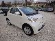 2009 Toyota  IQ air first Hand warranty to 2013 Limousine Used vehicle photo 6