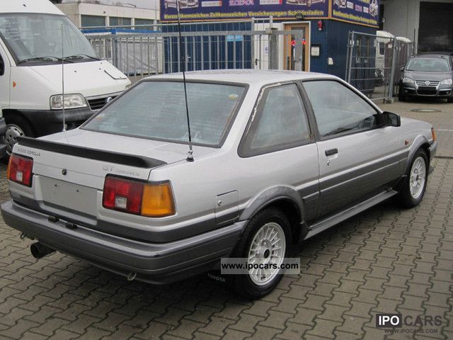 Toyota corolla gt coupe twin cam ae86