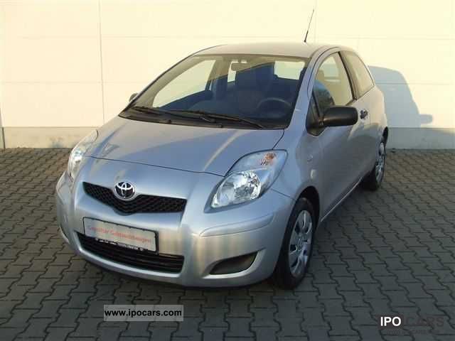 2011 Toyota  Yaris 1.33 VVT-i Cool Air Conditioning Limousine Used vehicle photo