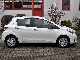2011 Toyota  Yaris 1.4 D-4D Cool Limousine Used vehicle photo 6
