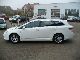 2012 Toyota  Avensis 2.0 D-4D Edition Estate Car Used vehicle photo 3
