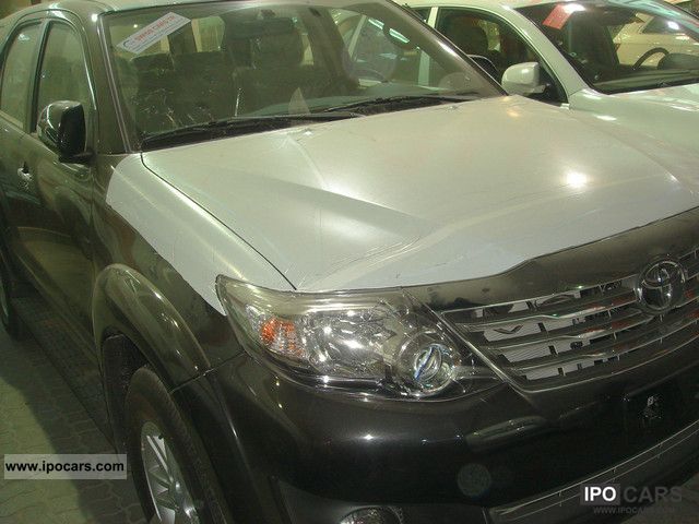 2011 Toyota  Fortuner 2.7 ltrs M / T Off-road Vehicle/Pickup Truck New vehicle
			(business photo