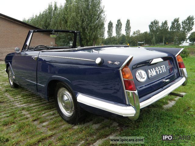 Triumph  Herald convertible 13/60 of 1967 4-space 1967 Vintage, Classic and Old Cars photo
