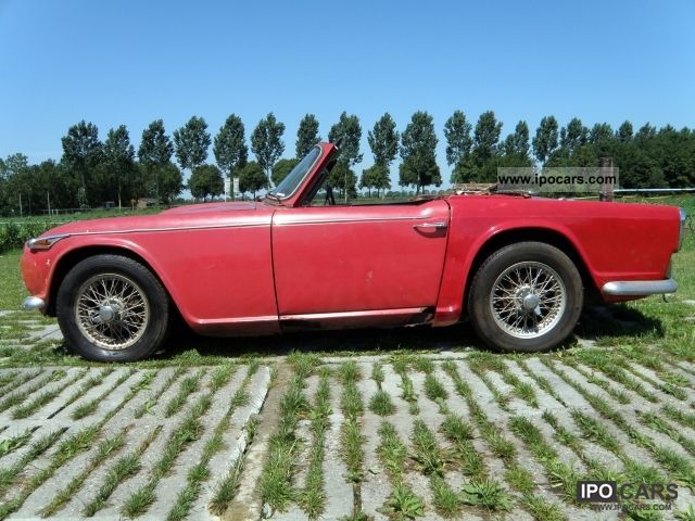 Triumph  TR4A europaissches aussfuhrung for restoration 1965 Vintage, Classic and Old Cars photo