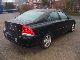 2005 Volvo  S60 2.4D Automatic Momentum Limousine Used vehicle photo 2