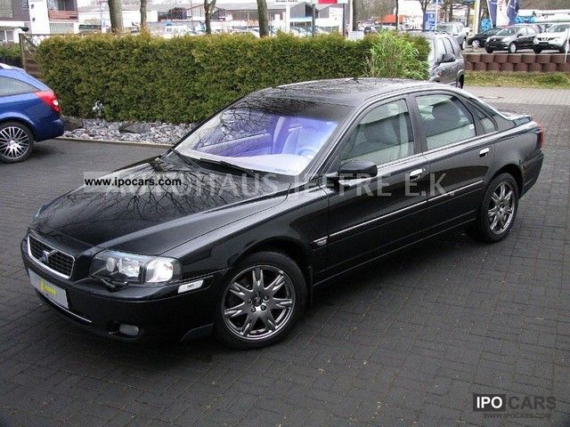 2005 Volvo  S80 2.5T Black Edition / 1 Hand / beige leather Limousine Used vehicle photo