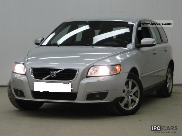 2009 Volvo  V50 1.6D DPF RDesign Estate Car Used vehicle photo