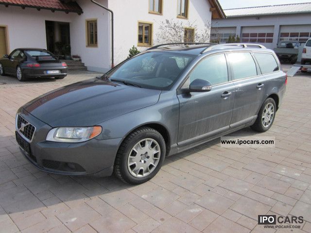 2007 Volvo  V70 2.5T Kinetic / Navi / Xenon Estate Car Used vehicle photo