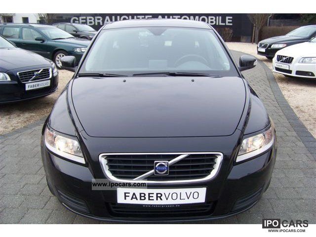 2008 Volvo  V50 1.6D Kinetic * Navigation * Bluetooth * PDC * Estate Car Used vehicle photo