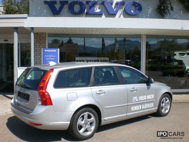 2011 Volvo  V50 DRIVe D2 Business Edition Estate Car Used vehicle photo