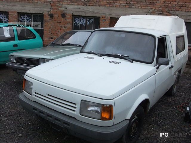 1989 Wartburg  Trans with Hardtop * + window is ideal for \ Off-road Vehicle/Pickup Truck Used vehicle photo
