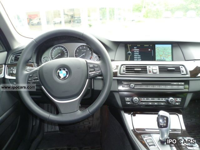 Politie Desillusie Brein 2011 BMW 523i Touring (active steering package innovation PDC - Car Photo  and Specs