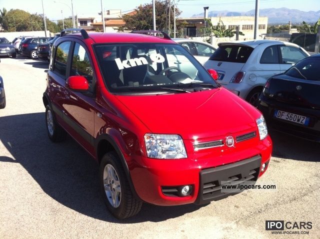 2011 Fiat  Panda 1.3 16V DPF MJT 4X4 emotion KM 0!! Limousine Pre-Registration photo
