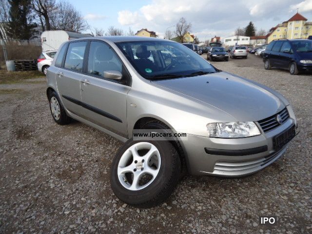 2002 Fiat  Stilo 1.6 16V Dynamic * climate control * EURO 4 Limousine Used vehicle photo