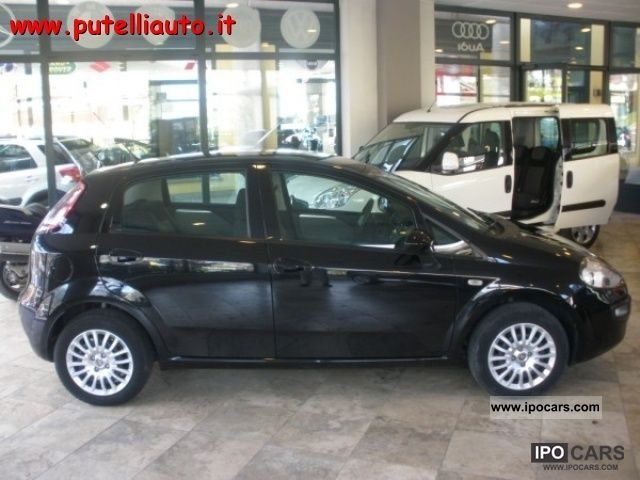 2010 Fiat  Punto Evo 1.2 5p. Dynamic Limousine Used vehicle photo