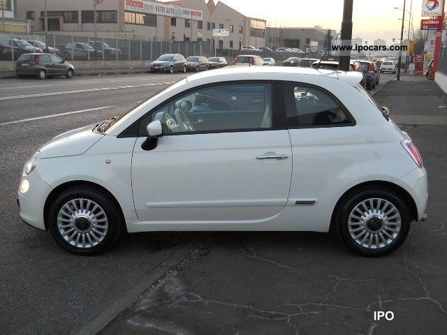 2008 Fiat  500 Small Car Used vehicle photo