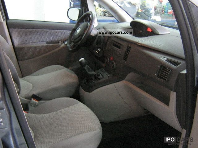 2006 Fiat  Idea 1.3 16V Emotion Mjet 90CV Van / Minibus Used vehicle photo