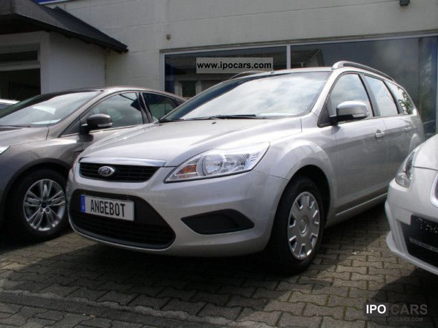 2009 Ford  Focus 1.6 Style Climate PDC Bordcomp - 1a Estate Car Used vehicle photo