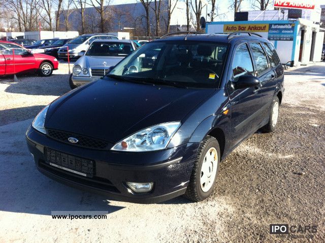 2004 Ford  Focus Turnier 1.8 ~ ~ 1.Hand service booklet € ~ 3 ~ Top Estate Car Used vehicle photo