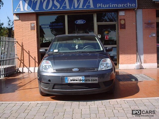 2003 Ford  Fiesta 1.2 16v. zetec 3p Limousine Used vehicle photo