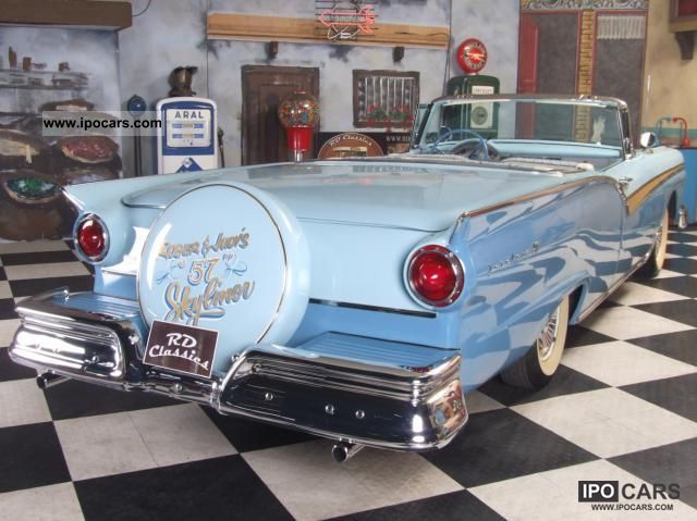 1957 Ford  Fairlane 500 Skyliner Retractable Cabrio / roadster Classic Vehicle photo