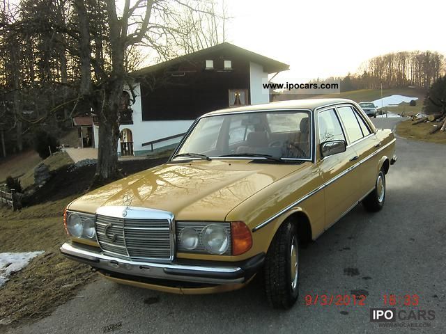 1981 Mercedes-Benz  200 123 Limousine Used vehicle photo