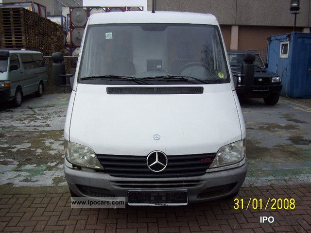2002 Mercedes-Benz  208 CDI Sprinter High Lang.Mit security camera Van / Minibus Used vehicle photo