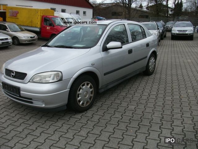 2002 Opel  Astra 1.6 Comfort-Air Limousine Used vehicle photo