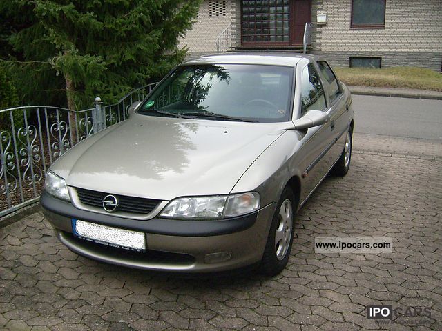 1996 Opel  Vectra B 1.6 16V Limousine Used vehicle photo