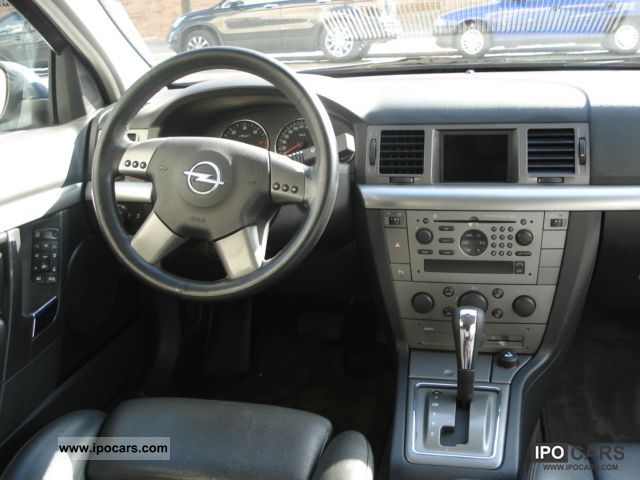 2004 Opel Signum 3.0 V6 CDTI full equipment - Car Photo and Specs