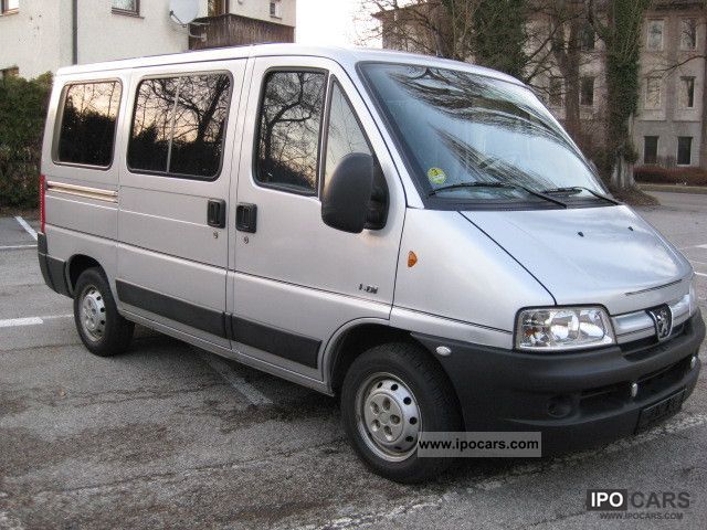 2005 Peugeot  Boxer HDi 330 MH Van / Minibus Used vehicle photo
