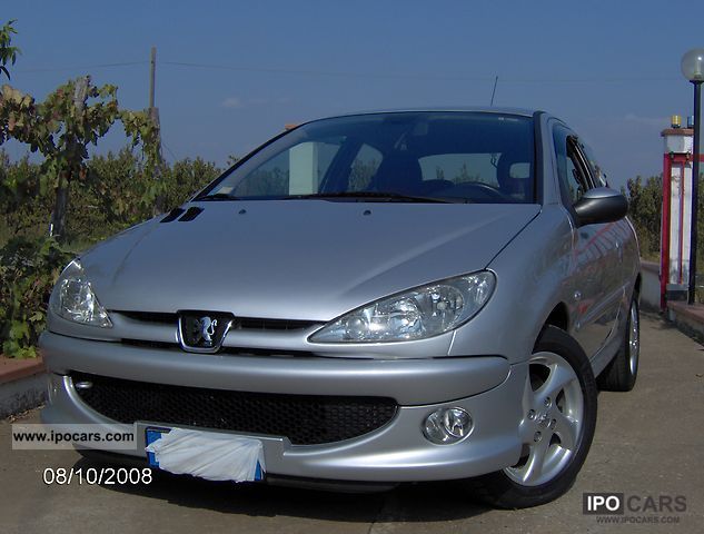 2005 Peugeot  206 Limousine Used vehicle photo