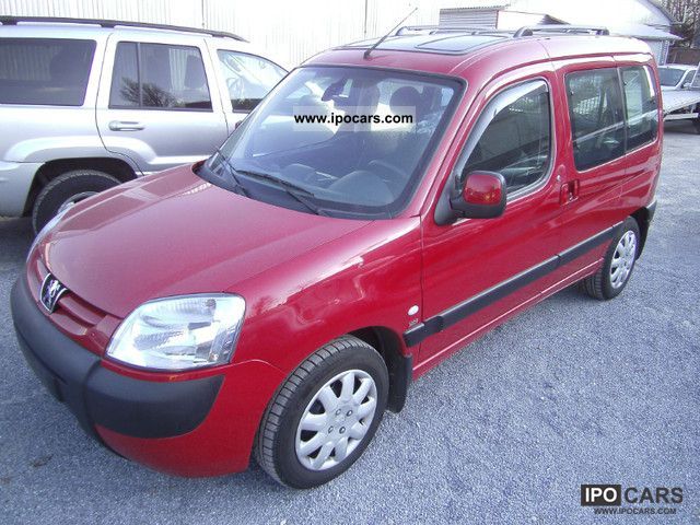 2005 Peugeot  Partner Combi HDi 90 Premium Estate Car Used vehicle photo