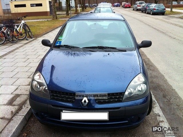 2003 Renault  Clio 1.2 16V Euro 3 and D4 climate Small Car Used vehicle photo