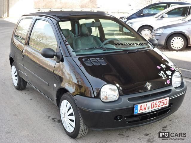 This is my 2005 Renault Twingo. It's small and only seats 4, but that's  okay because I have no friends. : r/RoastMyCar