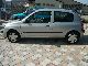 2002 Renault  Clio 1.2 16V Small Car Used vehicle photo 1