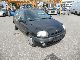 2000 Renault  Clio 1.4 L Small Car Used vehicle photo 2