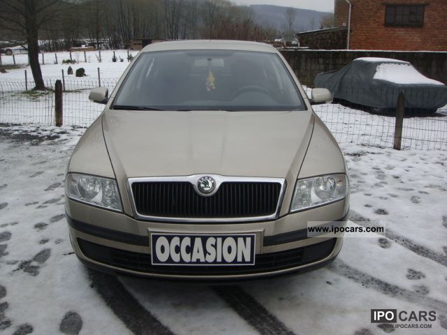 2005 Skoda  Octavia 1.6 FSI AIR Limousine Used vehicle photo