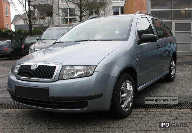 2004 Skoda  Fabia Combi 1.2 HTP Estate Car Used vehicle photo