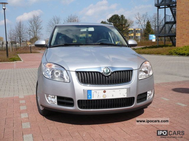 2007 Skoda  Fabia 1.2 Ambiente air and sun roof Small Car Used vehicle photo
