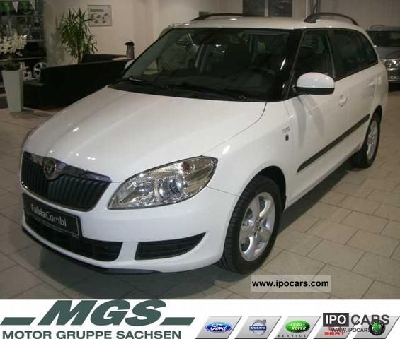 2011 Skoda  Fabia Combi 1.2 TSI FAMILY Estate Car New vehicle photo