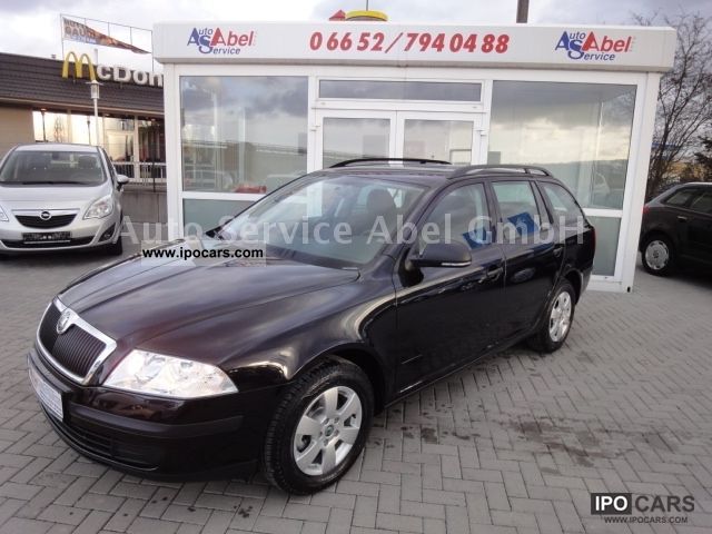 2011 Skoda  OCTAVIA COMBI TOUR II 06.01 BLUES ALU ° ° MFA Estate Car New vehicle photo