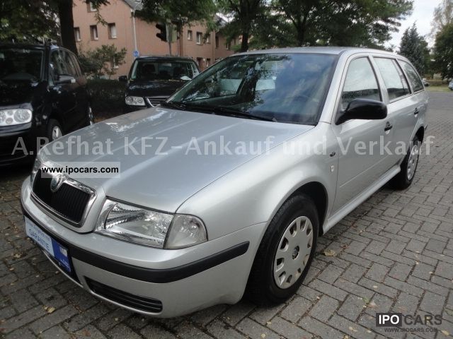 2003 Skoda  Octavia1.6Combi Classic * 1 * hand Scheckheftgepfleg Estate Car Used vehicle photo