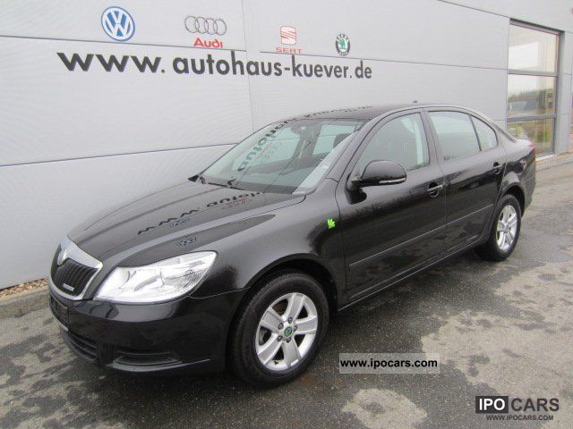 2011 Skoda  Octavia Ambiente 1.6 TDI Greenline Navi 99g Limousine Used vehicle photo