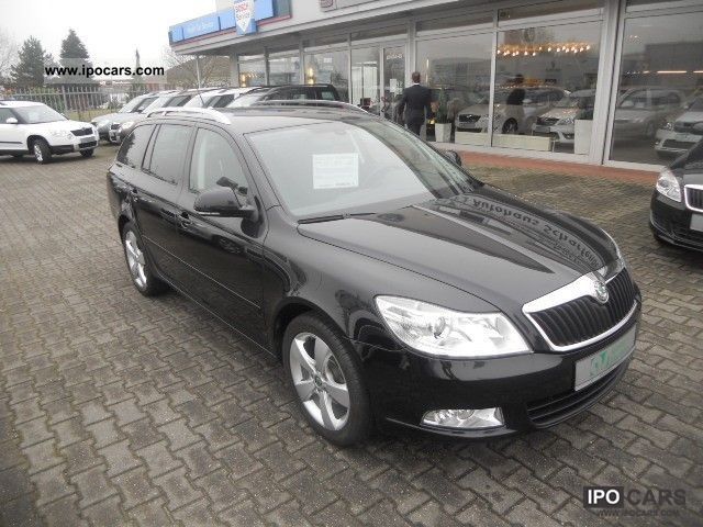2011 Skoda  Octavia Elegance 1.4 TSI Dynamic Packet Sun Estate Car Used vehicle photo