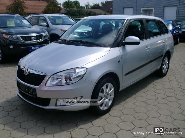 2011 Skoda  Fabia Combi 1.2 TSI ESP / PDC / BC / EFH / AIR Estate Car New vehicle photo
