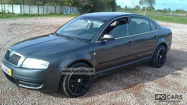 2005 Skoda  Superb 2.5 TDI Automatic Limousine Used vehicle photo
